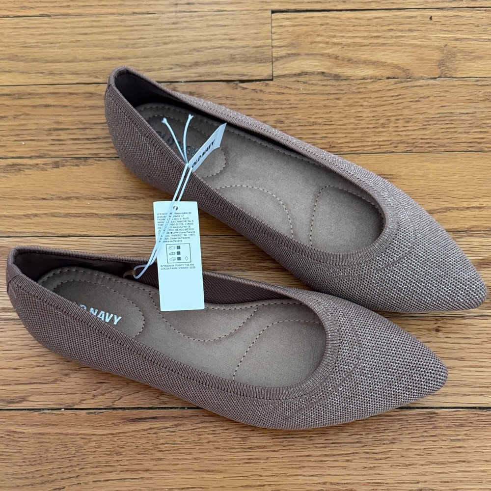 Old Navy Women’s Pointed Knit Ballet Flats
